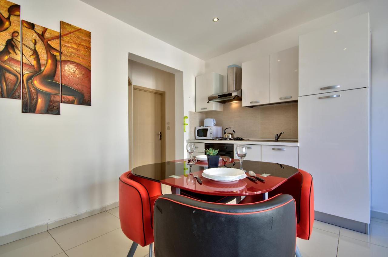 Sapphire Court 2 Bedroom Apartments By Shortletsmalta スリーマ エクステリア 写真